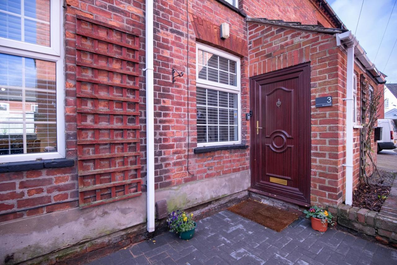 Saltbox Properties- Large!! 3 Bed, 3 Bath House, Parking, Fast Wifi, Town Centre Location! Sleeps 6 Ashby-de-la-Zouch Exteriör bild